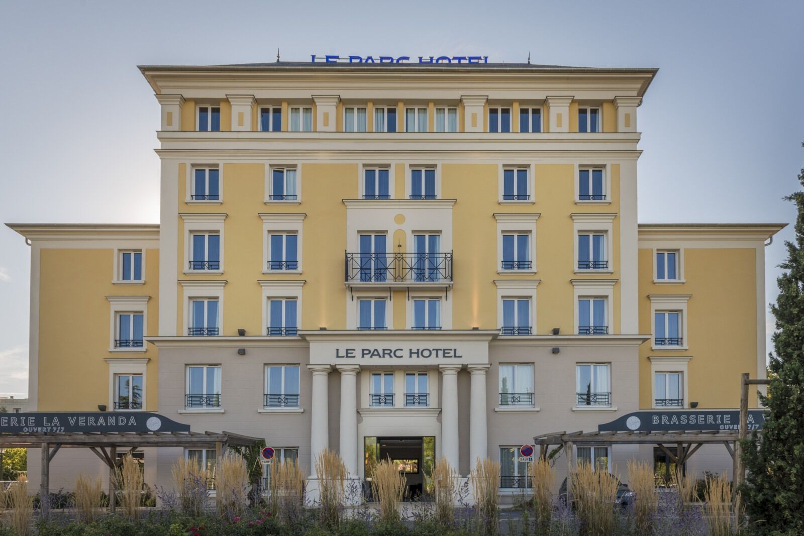 Plessis Parc Hotel Le Plessis-Robinson Exterior foto